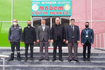 Manisa’da MHP’li Güzgülü’nden  Kula ve Selendi ziyaretleri