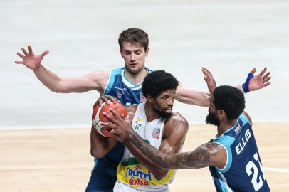 Frutti Extra Bursaspor, Türk Telekom Spor’u mağlup etti