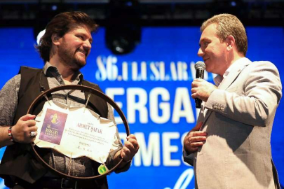 İzmir Bergama'da Ahmet Şafak rüzgarı