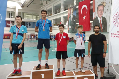 Badmintonculardan 4 madalya