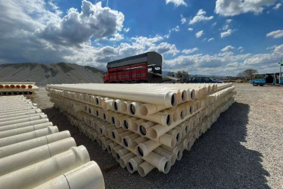 Manisa'da sulama borularının dağıtımı sürüyor