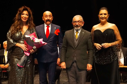 Avni Anıl, eserleriyle anıldı