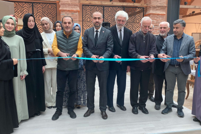 Sanatseverler, Tezhip Sergisi’nde buluştu