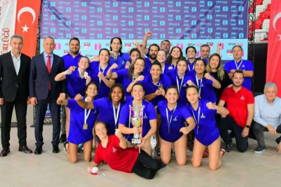Süper kızlar yine şampiyon