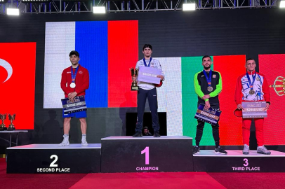 Bursa Büyükşehirli boksörden gümüş madalya