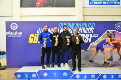 Güreş minderinde ‘Bursa’ fırtınası