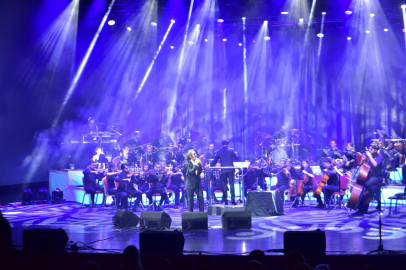 63. Uluslararası Bursa Festivali’nde Fettah Can rüzgarı