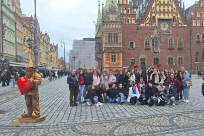 Nilüferli kız çocukları Polonya’da farklı kültürlerle buluştu