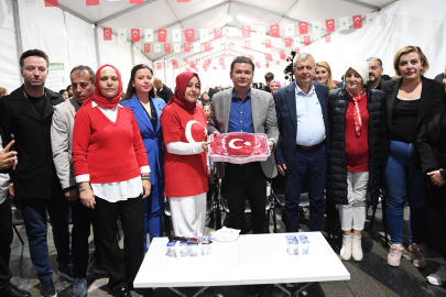 Üreten kadınlar Cumhuriyet için bir araya geldi