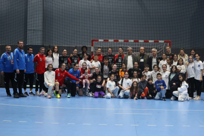 Bursa Büyükşehir Belediyespor rahat kazandı