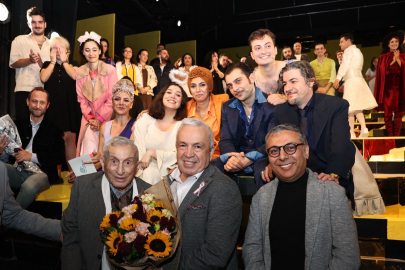 Nilüfer Kent Tiyatrosu’ndan “Lüküs Hayat” ile görkemli sezon açılışı