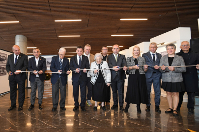 ‘Cumhuriyet ve Bursa’ Fotoğraf Sergisi açıldı