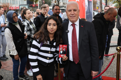 Bursalılar, Atatürk ile aynı karede