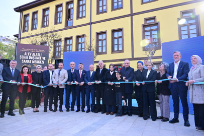 Alev Alatlı şehir, düşünce ve sanat merkezi açıldı