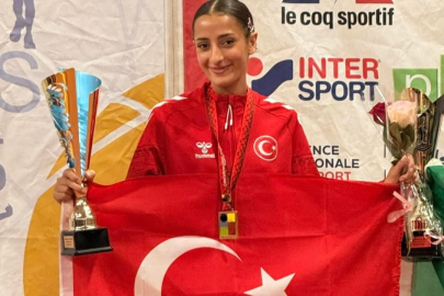 Büyükşehir Belediyesporlu Nazmiye Ak dünya üçüncüsü