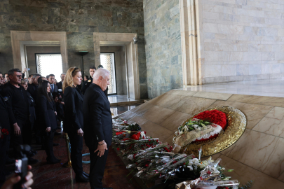 Büyükşehir Ata'sının huzurunda