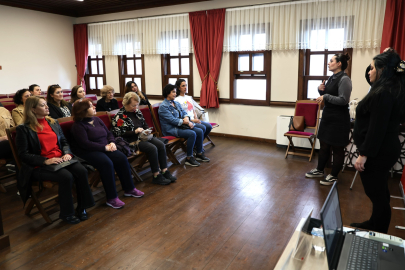 Kadınlar şiddet türlerini Osmangazi’de öğrendi