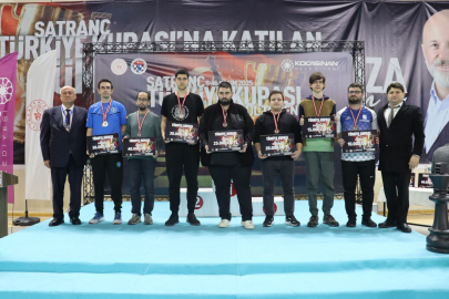 Bursa Büyükşehir Belediyesporlu Ervin Özkan 2025 Türkiye Satranç Şampiyonası Finali’ne yükseldi