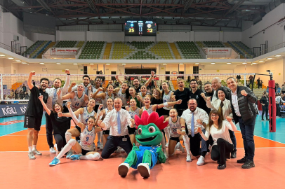 Nilüfer Belediyespor Eker, Eczacıbaşı Dynavit'i 3-1 mağlup etti