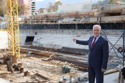 Atatürk Spor Salonu hızla yükseliyor