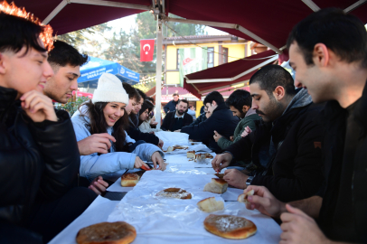 Bursa’nın asırlık lezzetlerine Osmangazi’de yolculuk yaptılar