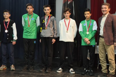 Bursa Büyükşehir Belediyesporlu satranççılardan 10 madalya