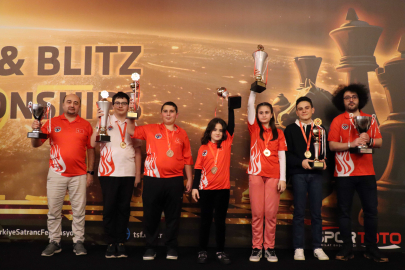 Bursa Büyükşehir Belediyesporlu Arya Aydoğan Dünya dördüncüsü