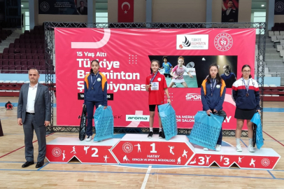 Osmangazili Badmintoncular Türkiye Şampiyonası’nda parladı