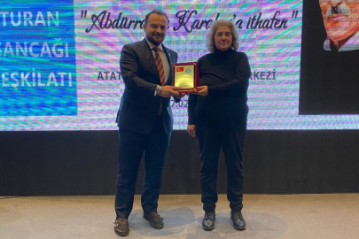 Ercan Özel, yılın en başarılı belediye başkanı seçildi