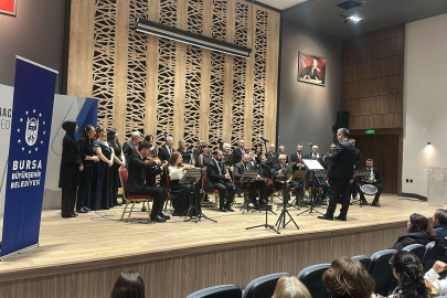 ‘Kalpten Dile Ezgiler’ konseri yoğun ilgi