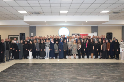 Başkan Ercan Özel muhtarlarla dayanışma yemeğinde buluştu