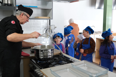 Ramazan tatlıları minik şeflerden