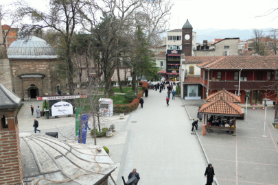 İnegöl çarşısında bayram düzenlemeleri başlıyor