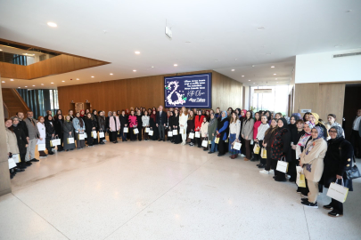 İnegöl Belediyesi’nde kadın personele 8 Mart sürprizi