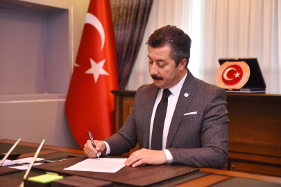 Başkan Ercan Özel: İstiklal ruhu geleceğimizin teminatıdır