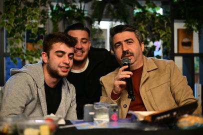 Başkan Yılmaz’dan öğrencilere sahur sürprizi