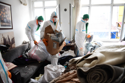 Osmangazi Belediyesi çöp eve müdahale etti, Kayıhan rahat nefes aldı