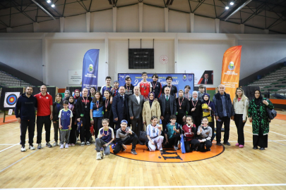 Spor Festivalinde öğrenciler okçuluk maharetlerini yarıştırdı