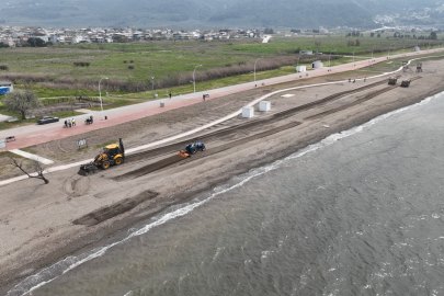 Plajlar yaza hazır hale getiriliyor