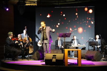 Gönlümüzdeki Nağmeler” konseri sanatseverlerden yoğun ilgi gördü