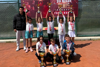 Osmangazili Raketler 23 Nisan Kupası’nda parladı