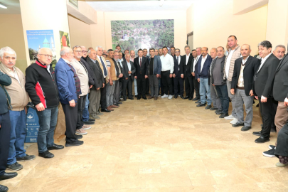 Başkan Erkan Aydın mahalleleri geziyor sorunlar çözülüyor