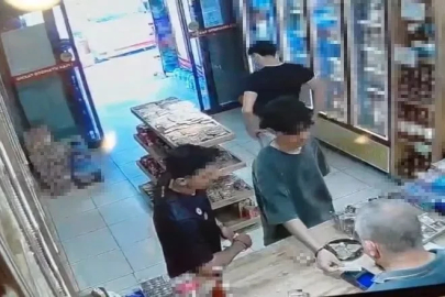 Kartı sahibine ulaşmak yerine, gidip alışveriş yaptılar

