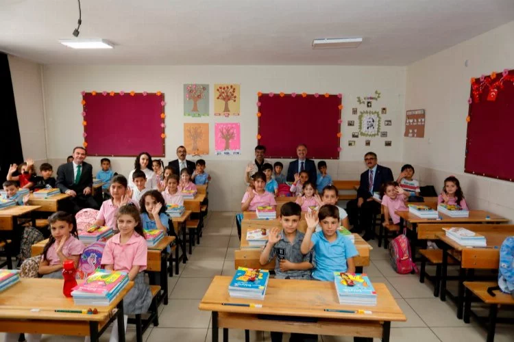 İnegöl'de 2022-23 Eğitim Öğretim Yılında İlk Ders Zili Çaldı