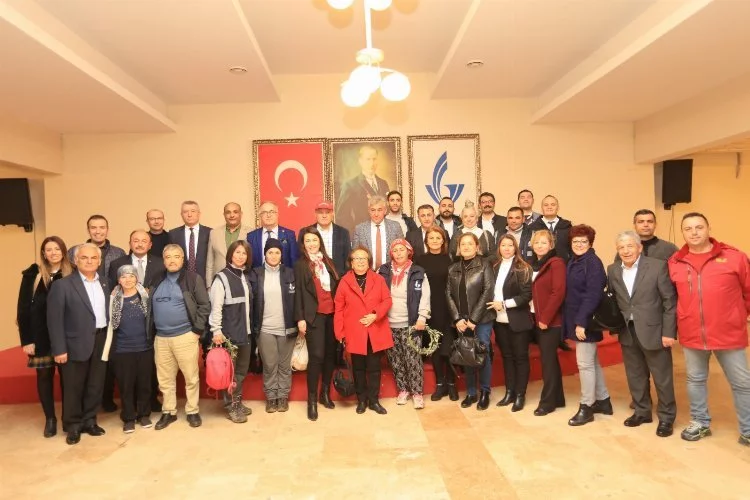 İzmir Güzelbahçe Belediyesi’nden yeni yıl kutlaması
