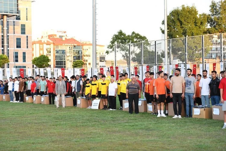 Kayseri Büyükşehir'den amatör kulüplere büyük destek