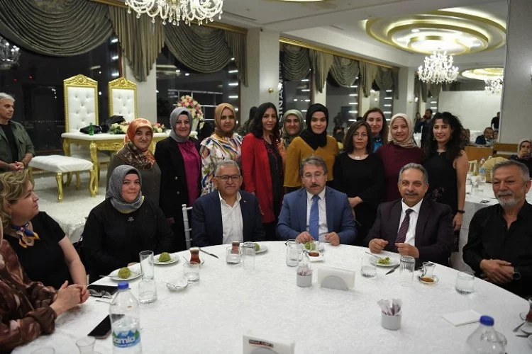 Kayseri'de sağlıkçılara özel tebrik